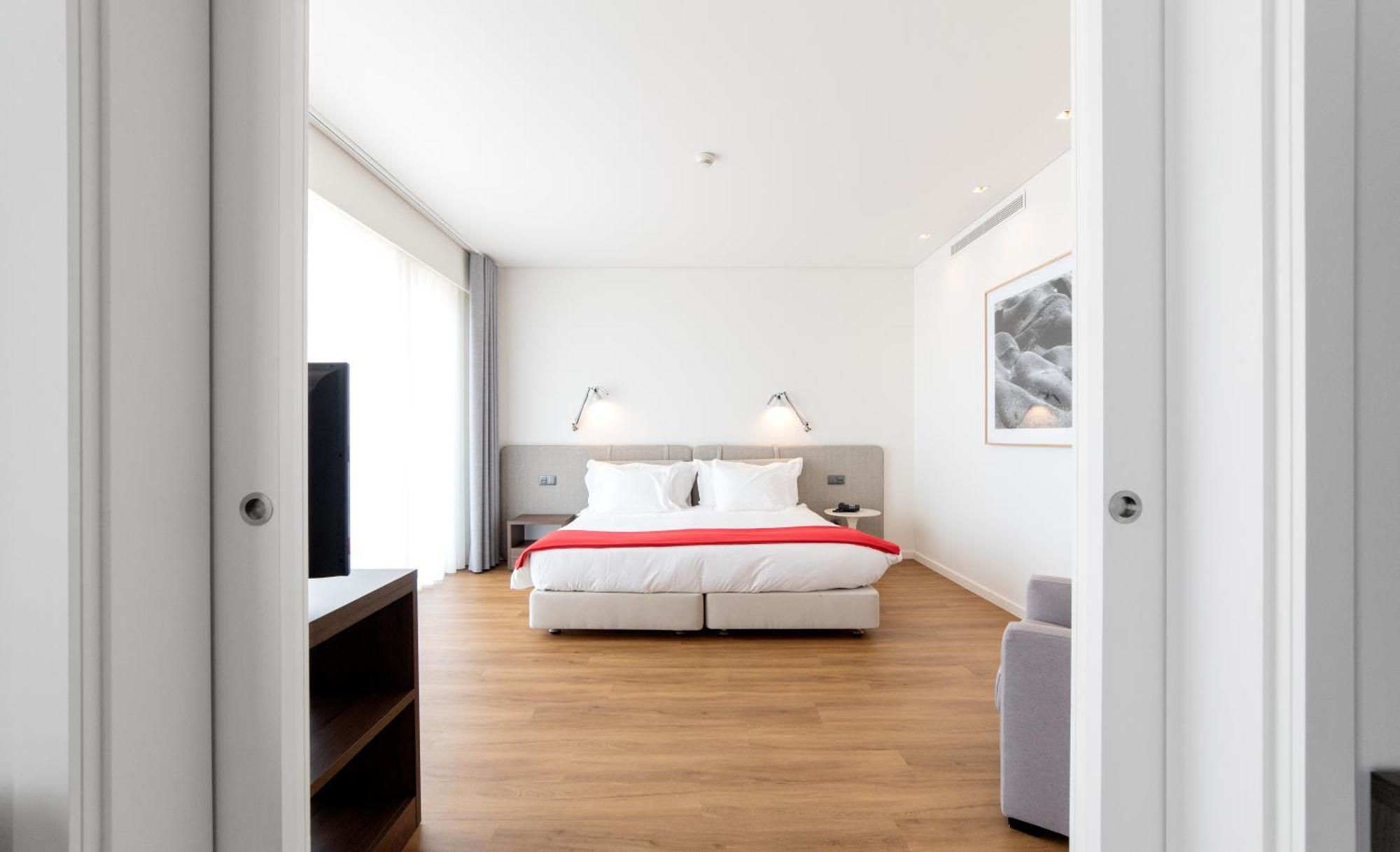 Superior Suite with Sea View,1742575951:JPEG